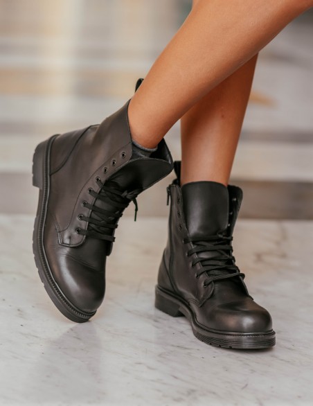ONLY SCARPE  STIVALI...