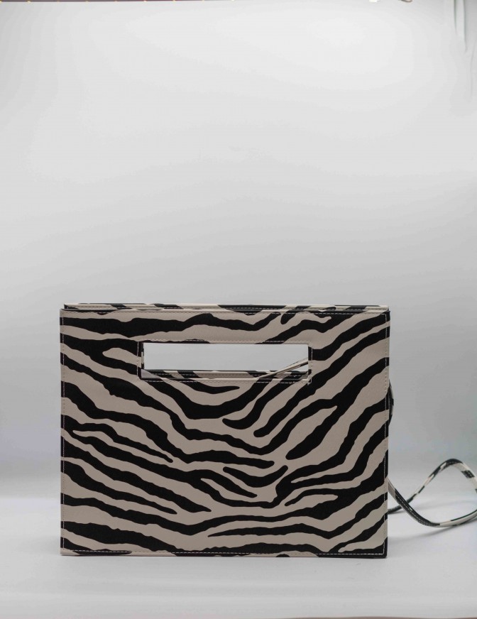 TWENTY FOUR HAITCH BORSA...