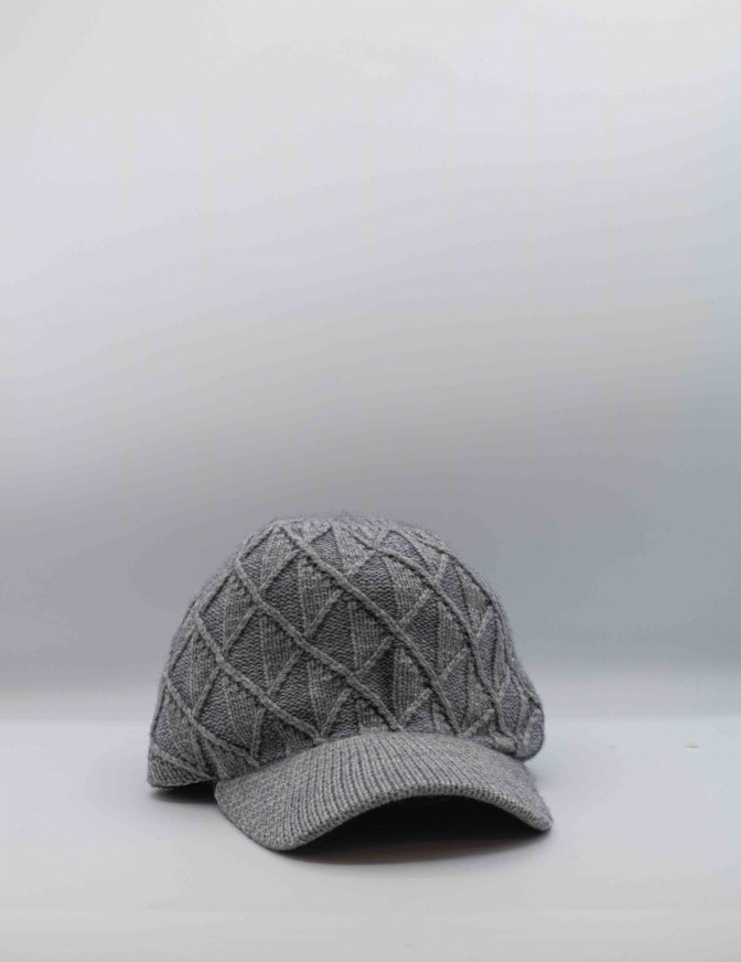 VICOLO CAPPELLO IN MAGLIA...