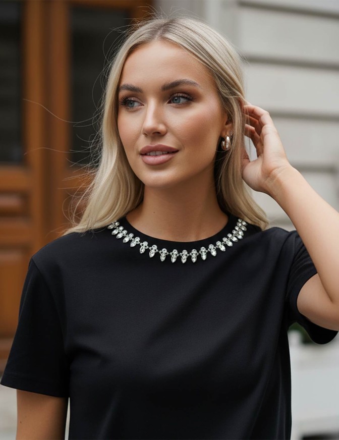 ONLY TSHIRT  COLLANA STRASS